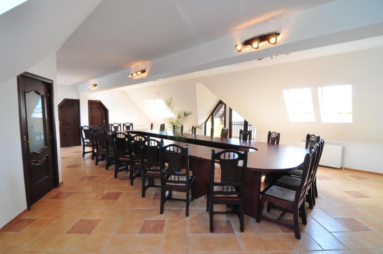 Pensión Elegance 4*